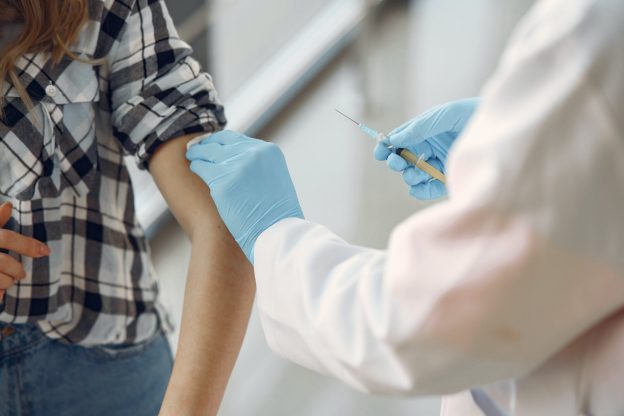 Pros and Cons of Vaccinations (Free Essay Sample)