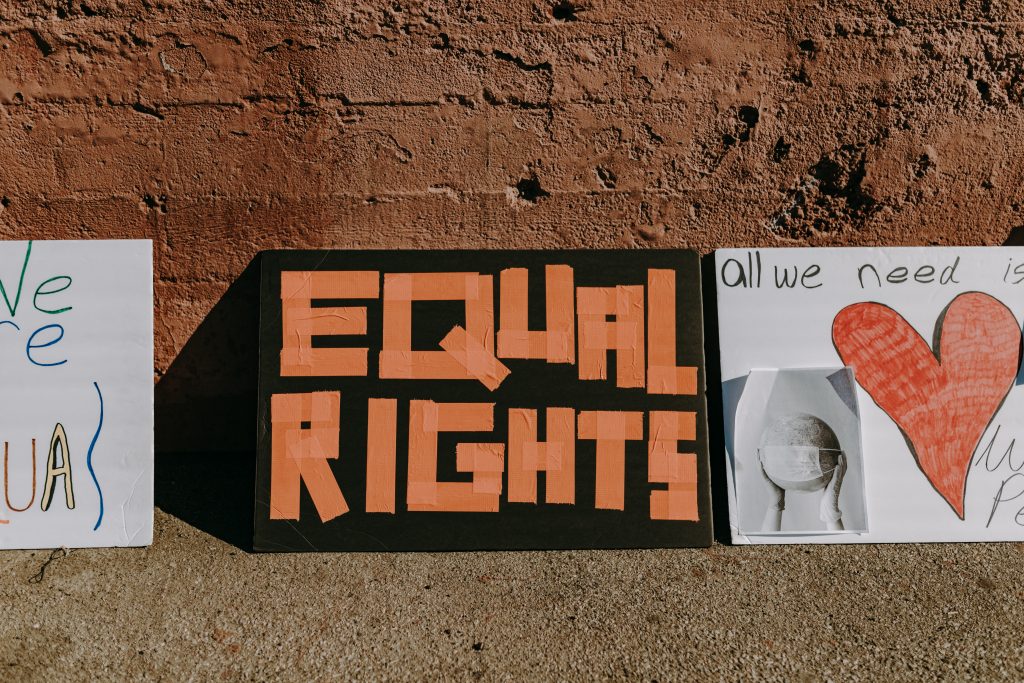 essay on man and woman should have equal rights